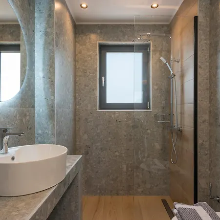 Aspect Luxury With Pool * Galangadhos