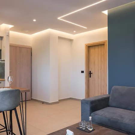 Aspect Luxury With Pool * Galangadhos
